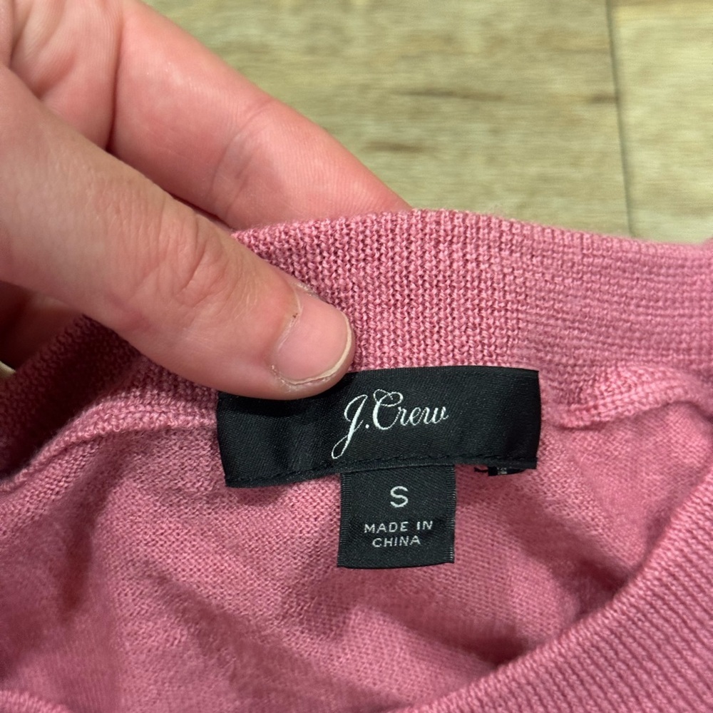 J Crew 100% Merino Wool Pink Crewneck Sweater Size Small - Picture 2 of 5
